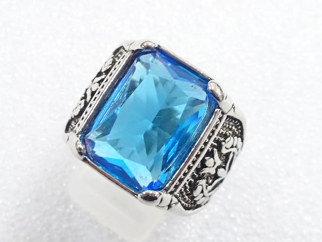 JAPANESE KIMONO / ANTIQUE COLORED STONE RING (SIZE 22.5)